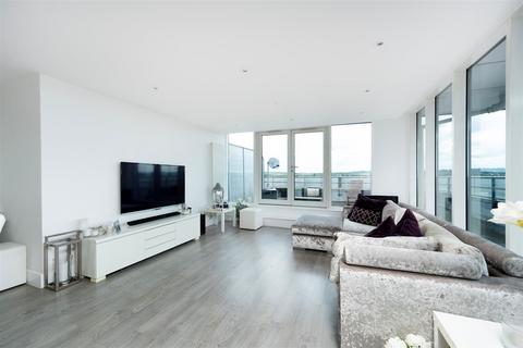 3 bedroom apartment for sale, Station Road, Edgware HA8