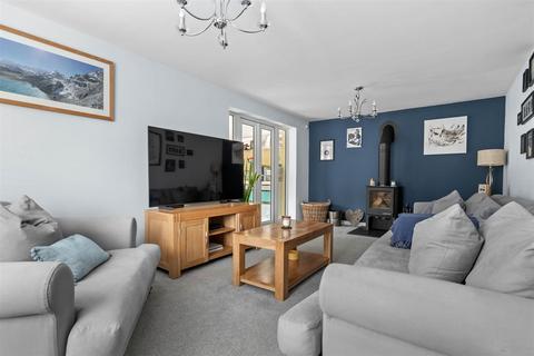 36 Banks Road, Badsey, Evesham, WR11 7TB