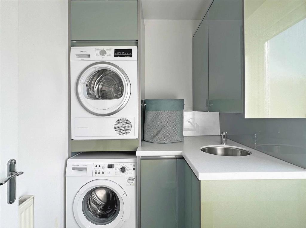 Utility Room.jpg