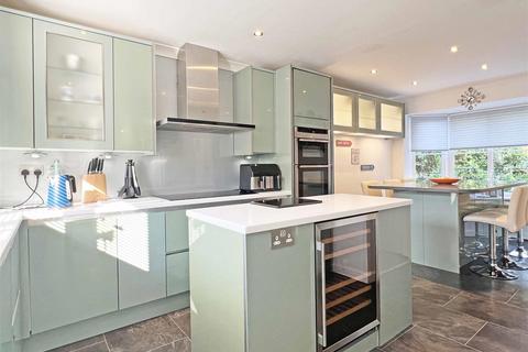 18 Coopers Crescent, Great Notley, Braintree, CM77 7DG
