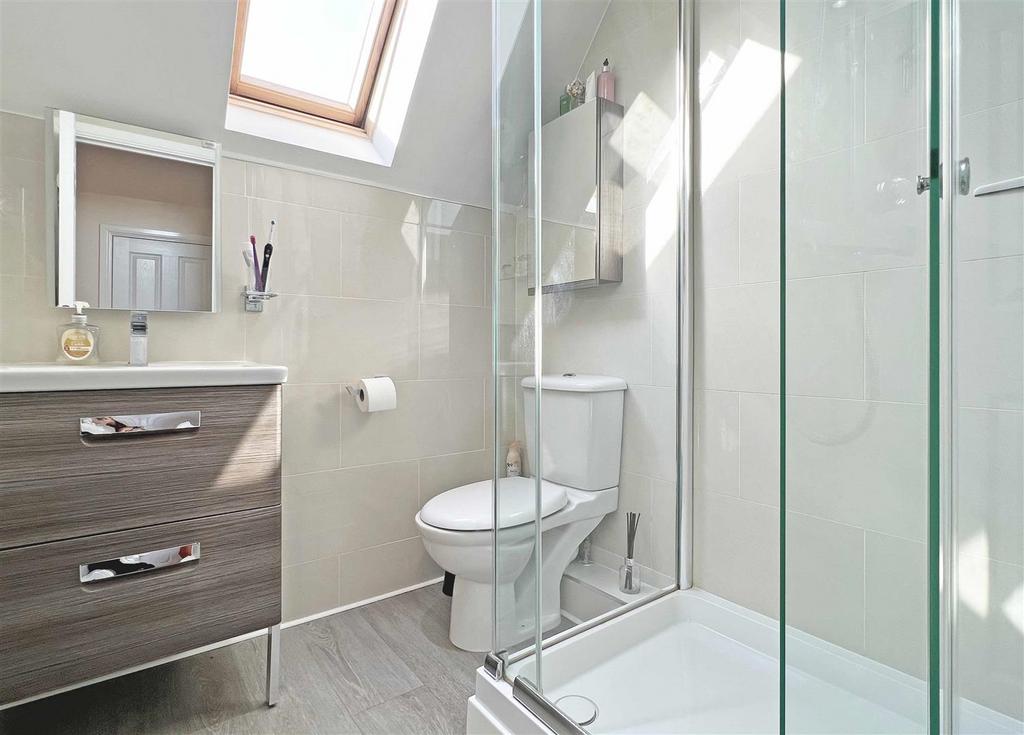 Shower Room.jpg