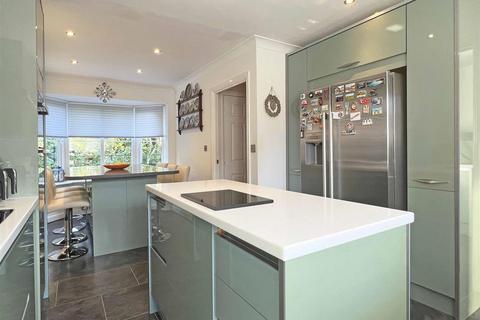 18 Coopers Crescent, Great Notley, Braintree, CM77 7DG