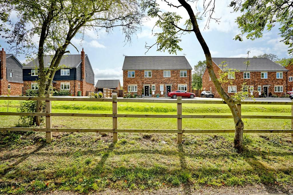 High Street, Brington, Huntingdon, PE28 4 bed semidetached house £