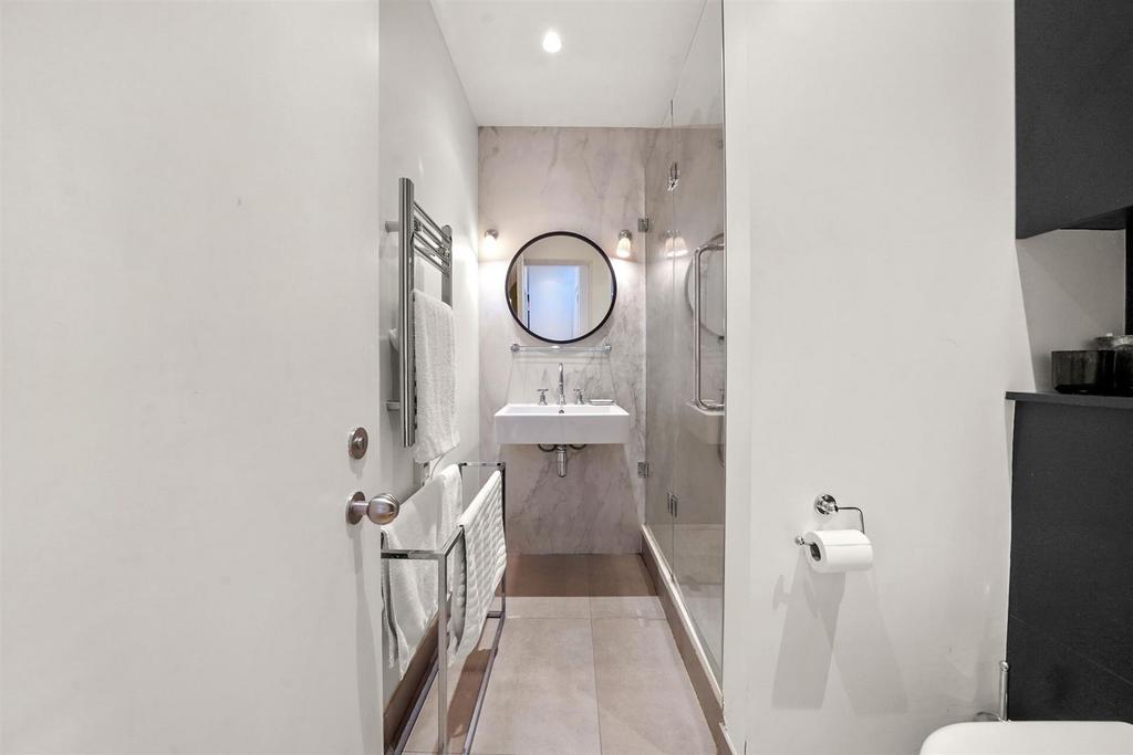 Bath 4.jpg