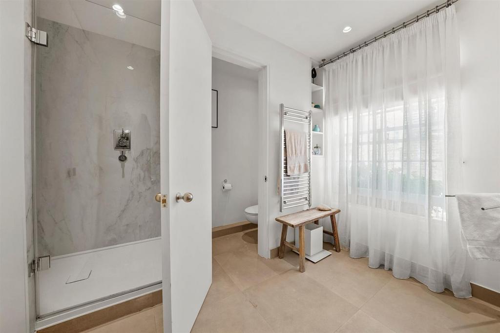 En suite.jpg