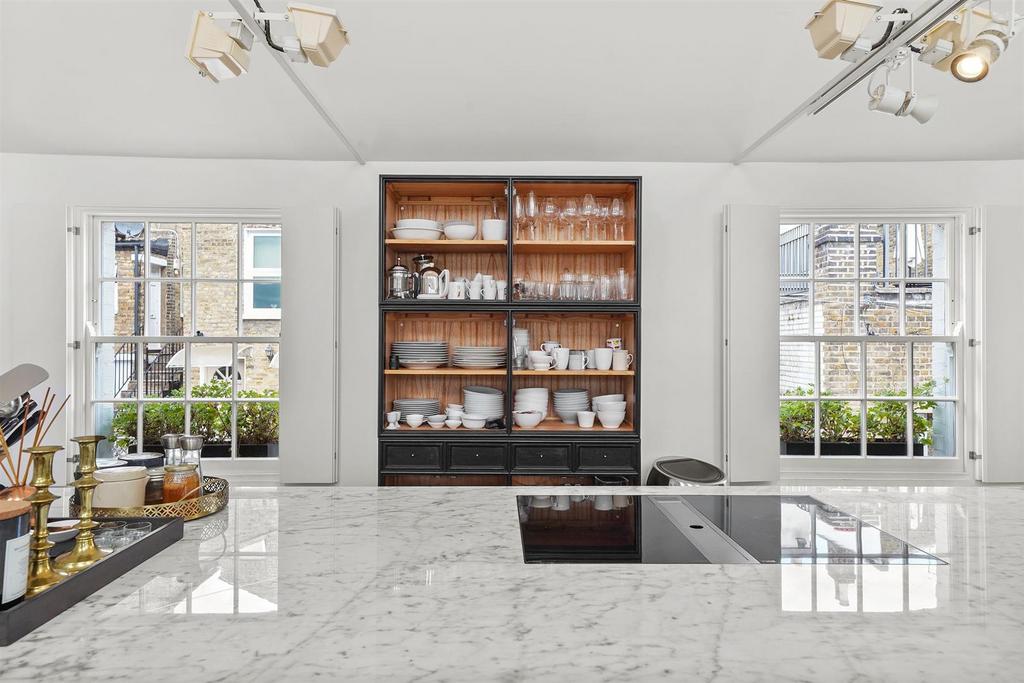 Kitchen 4.jpg