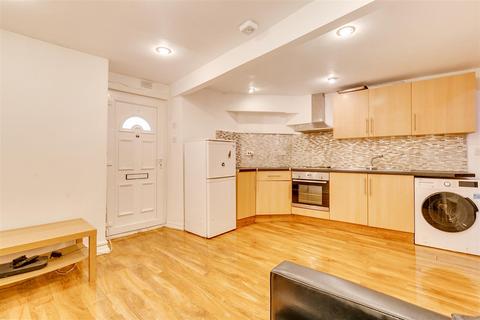 1 bedroom flat to rent - Annandale Road, London, W4