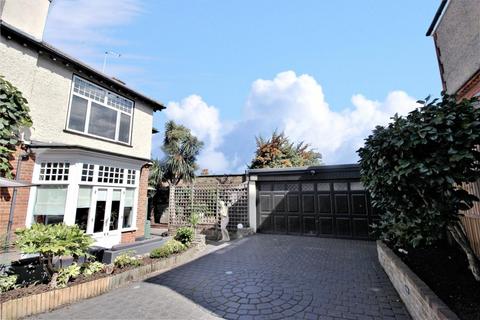 51 Bostall Hill, London, SE2 0QX