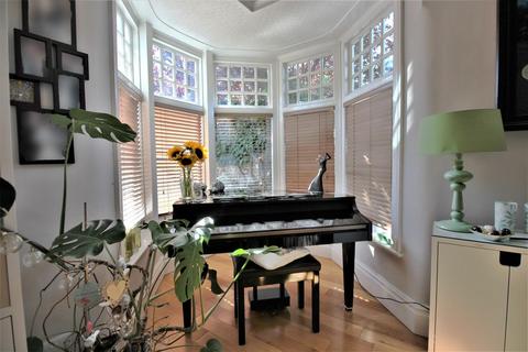 51 Bostall Hill, London, SE2 0QX