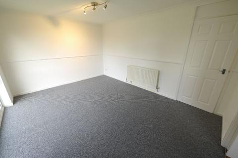 2 bedroom flat to rent, Cannock, Newcastle upon Tyne