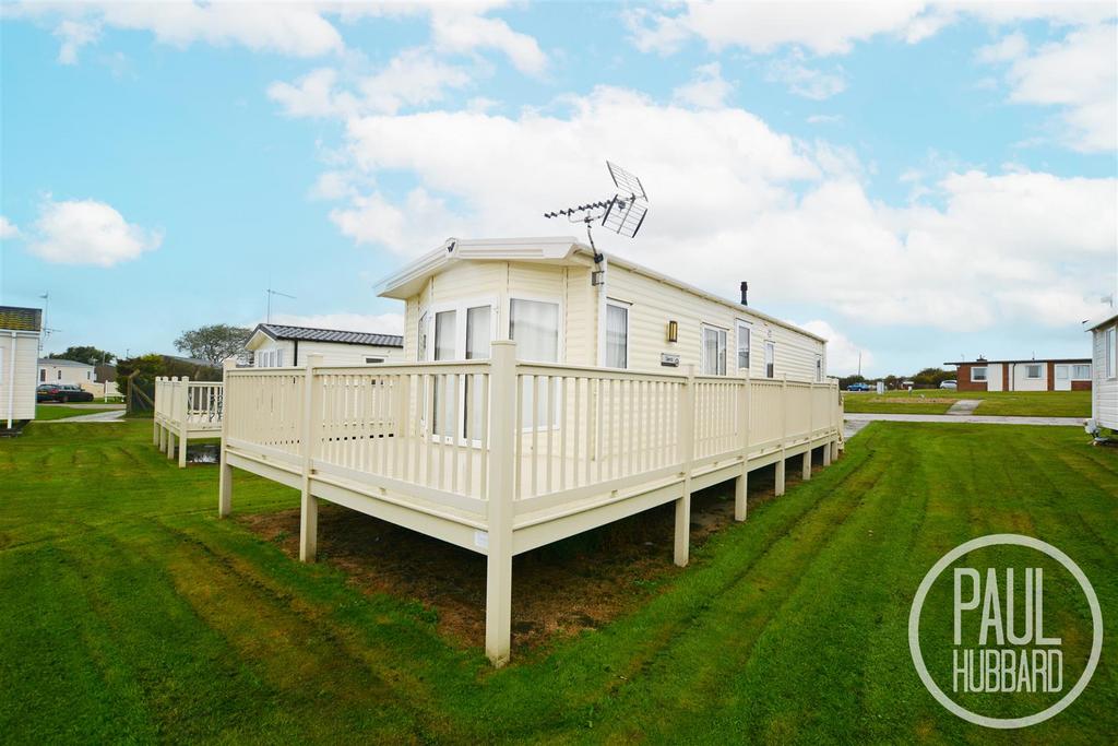 Drifters Way, Kessingland 2 bed mobile home £17,000