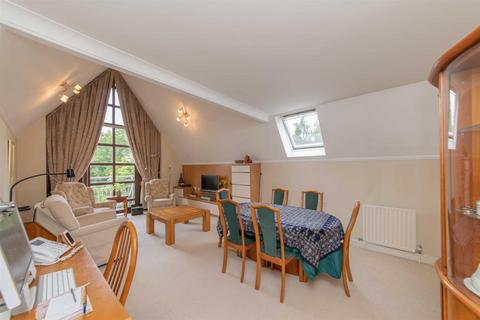 2 bedroom retirement property for sale - Sandringham Gardens, North Finchley