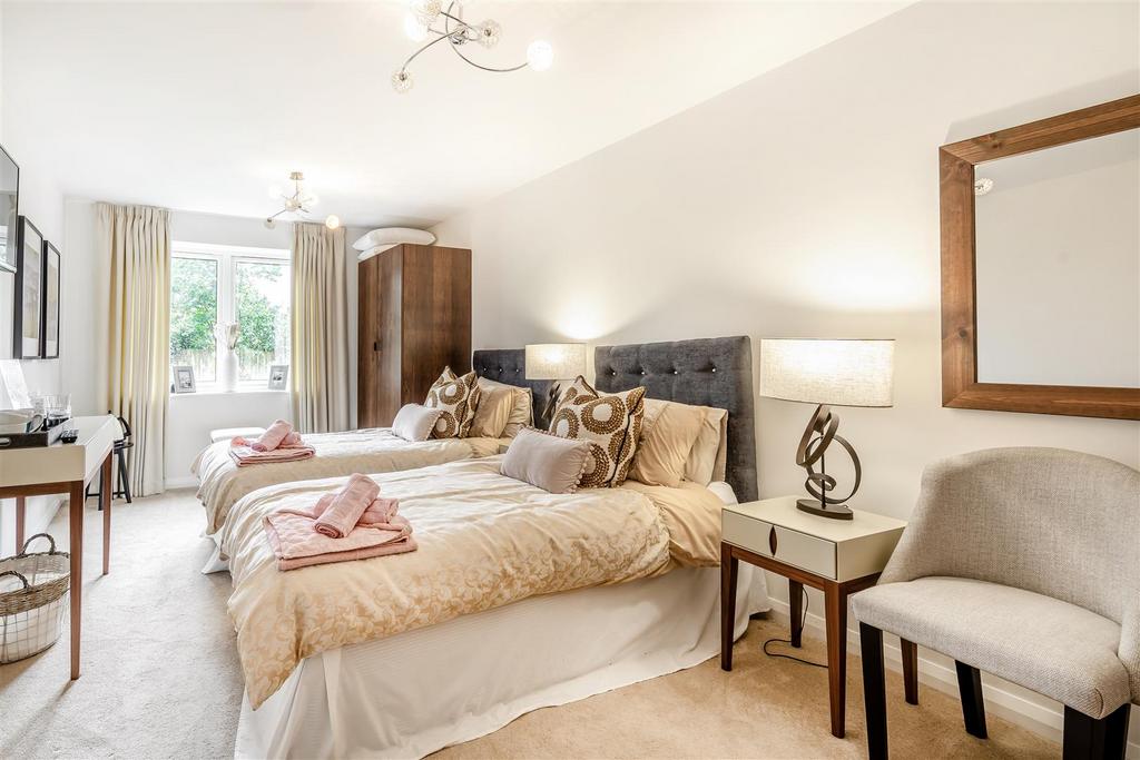 8564771-interior24.jpg