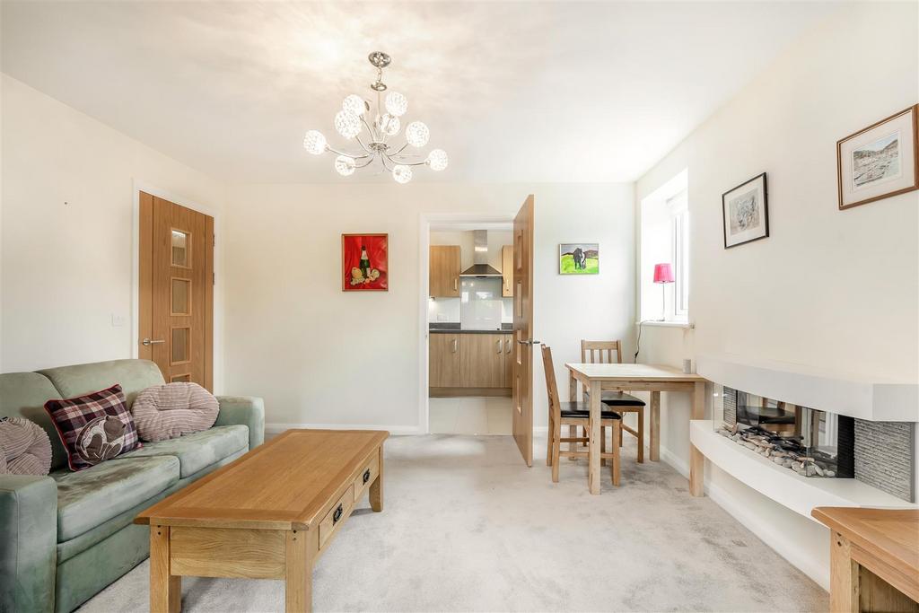 8564771-interior19.jpg