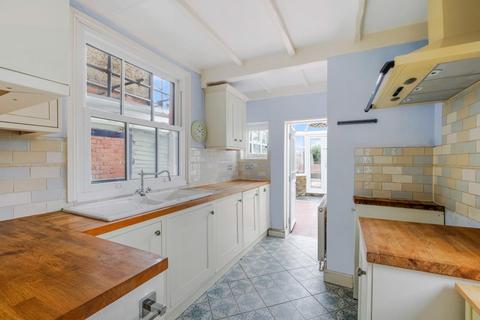447 Leatherhead Road, Chessington, KT9 2NQ