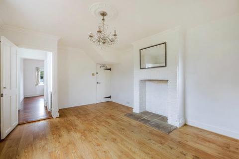447 Leatherhead Road, Chessington, KT9 2NQ