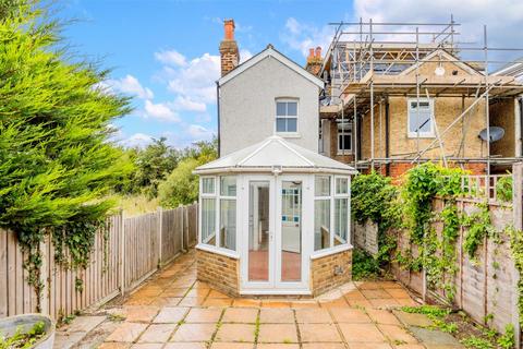 447 Leatherhead Road, Chessington, KT9 2NQ
