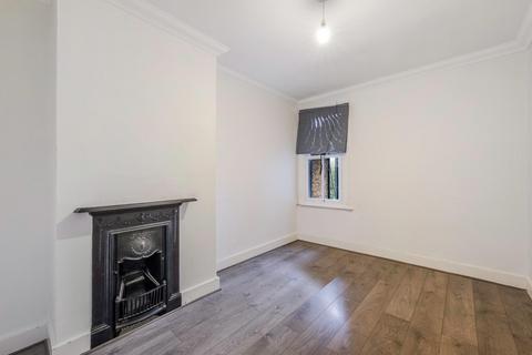 447 Leatherhead Road, Chessington, KT9 2NQ