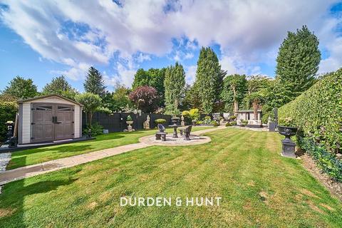 31 Ardleigh Green Road, Hornchurch, RM11 2JZ