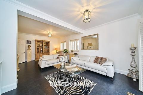 31 Ardleigh Green Road, Hornchurch, RM11 2JZ