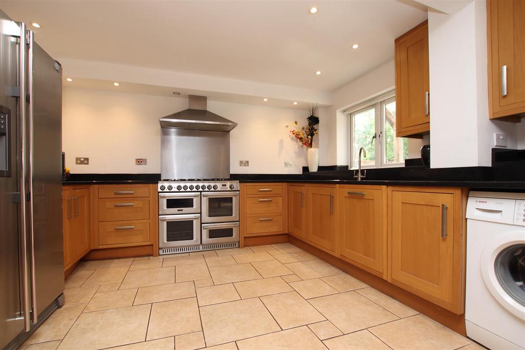 Kitchen.JPG