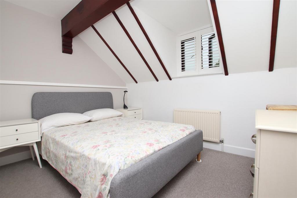 Bedroom 2.JPG