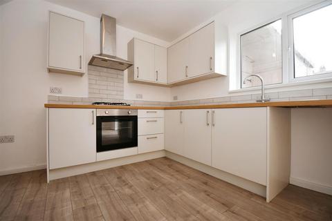 12 Dawnay Drive, Anlaby, Hull, HU10 6TD