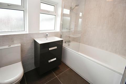 12 Dawnay Drive, Anlaby, Hull, HU10 6TD
