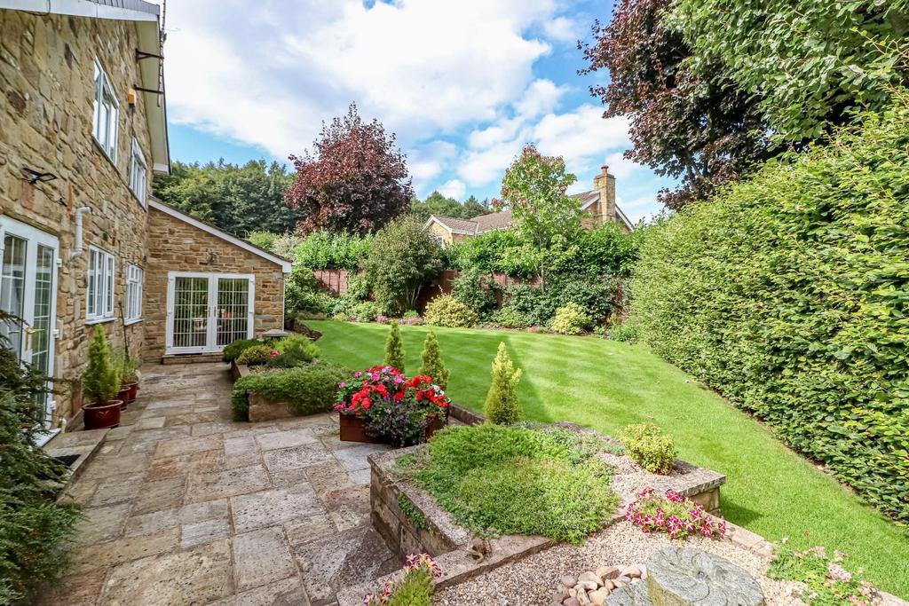 Crimple Meadows, Pannal, Harrogate 4 bed detached house for sale £725,000