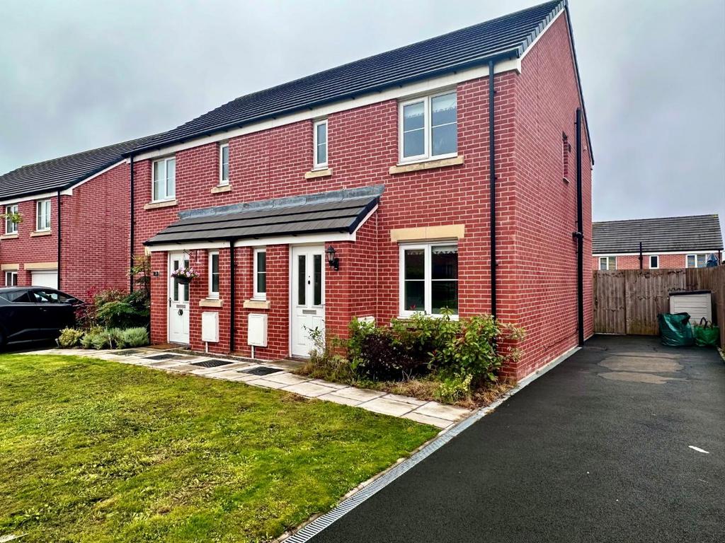 Llys Ceirios, Coity, Bridgend County Borough, CF 35 6QB 3 bed semi