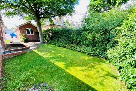 12 Tithe Barn Close, Hampton Magna, Warwick, CV35 8RU