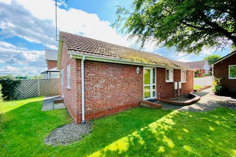 12 Tithe Barn Close, Hampton Magna, Warwick, CV35 8RU