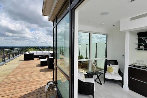 3 bedroom penthouse for sale, Belgravia House | Dickens Yard | W5