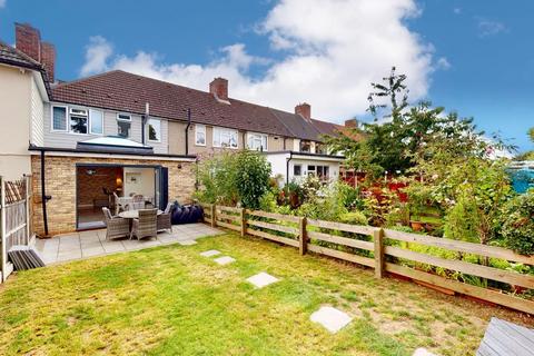 119 Valence Wood Road, Dagenham, RM8 3AP