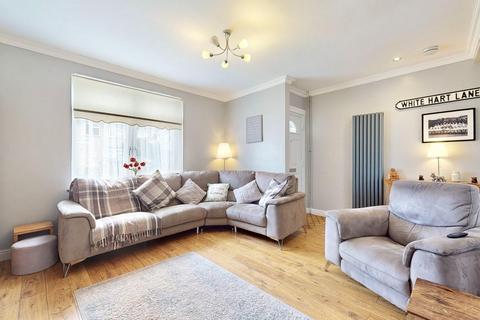 119 Valence Wood Road, Dagenham, RM8 3AP