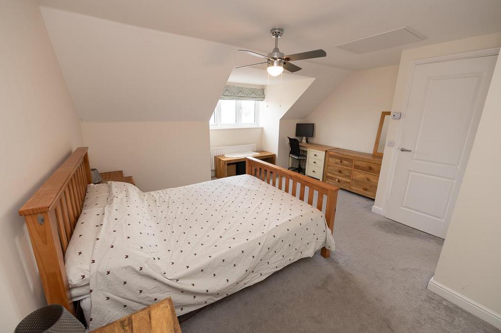 Bedroom one pic 3.jpg