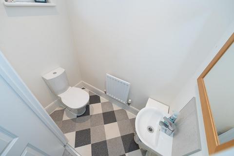 16 Alexander Road, Frenchay, Bristol, BS16 1UZ