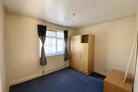 75a Cromwell Road, Hayes, UB3 2PS