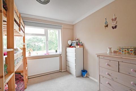 20 Aldsworth Close, Fairford, GL7 4LB