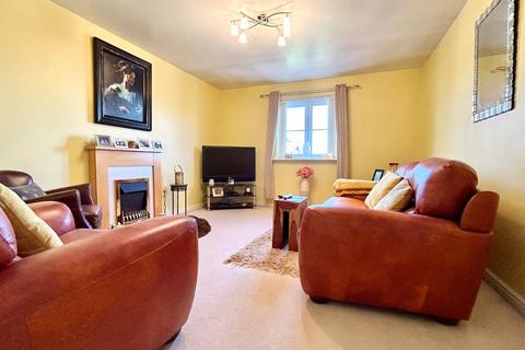 2 bedroom flat for sale, Pennyfields, Bolton-Upon-Dearne, Rotherham
