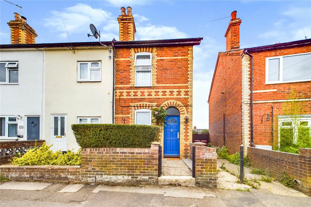 Downing Road, Tilehurst, Reading, Berkshire, RG31 3 bed end of terrace