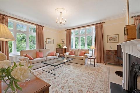 3 bedroom maisonette for sale, Ravensdale House, Ascot