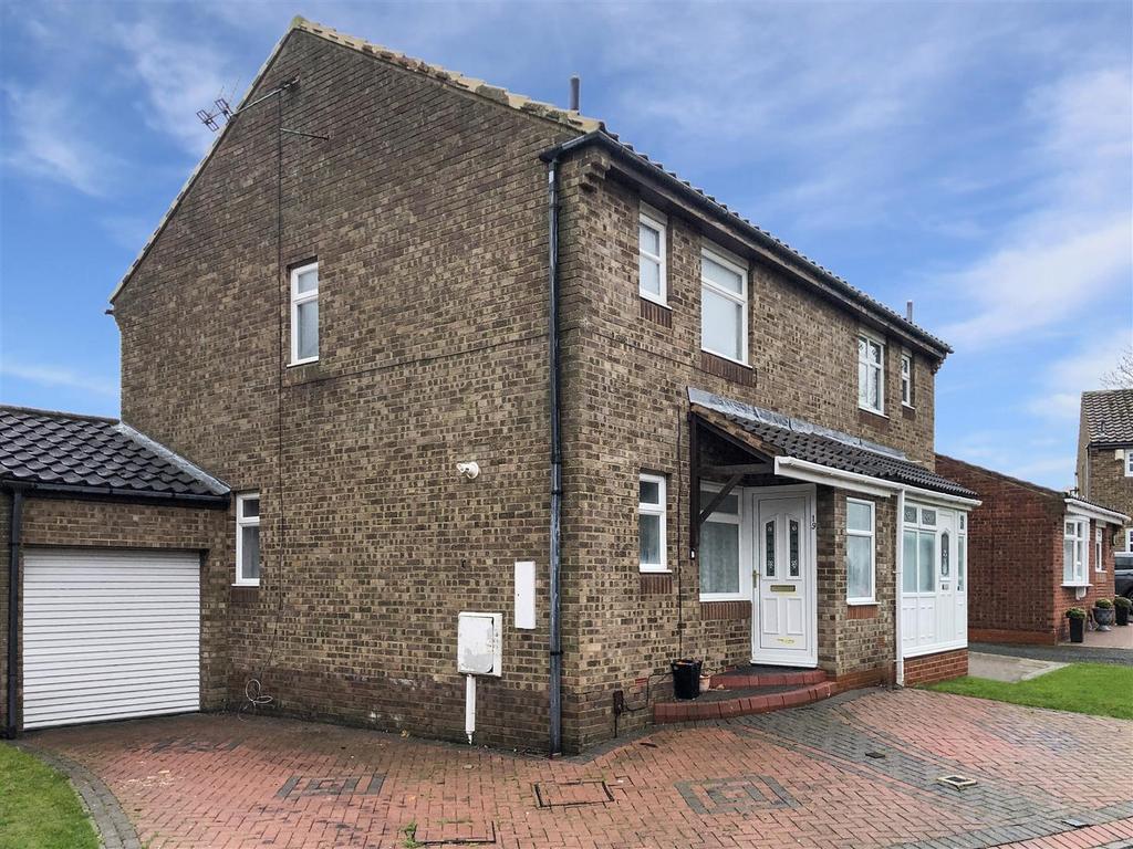 Padstow Close, Hartlepool TS26 3 bed house £850 pcm (£196 pw)