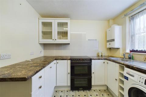 16 Oakley Close, London, E4 6XW