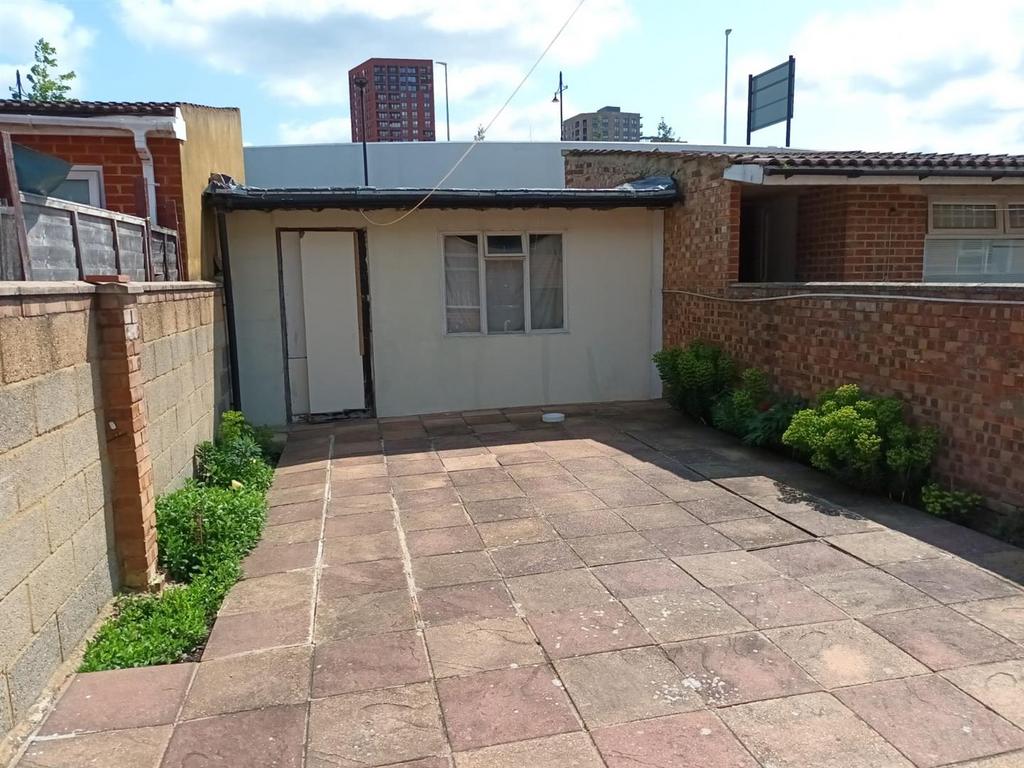 Garden.JPG