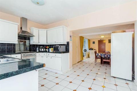 4 bedroom terraced house for sale, Randolph Road, Southall