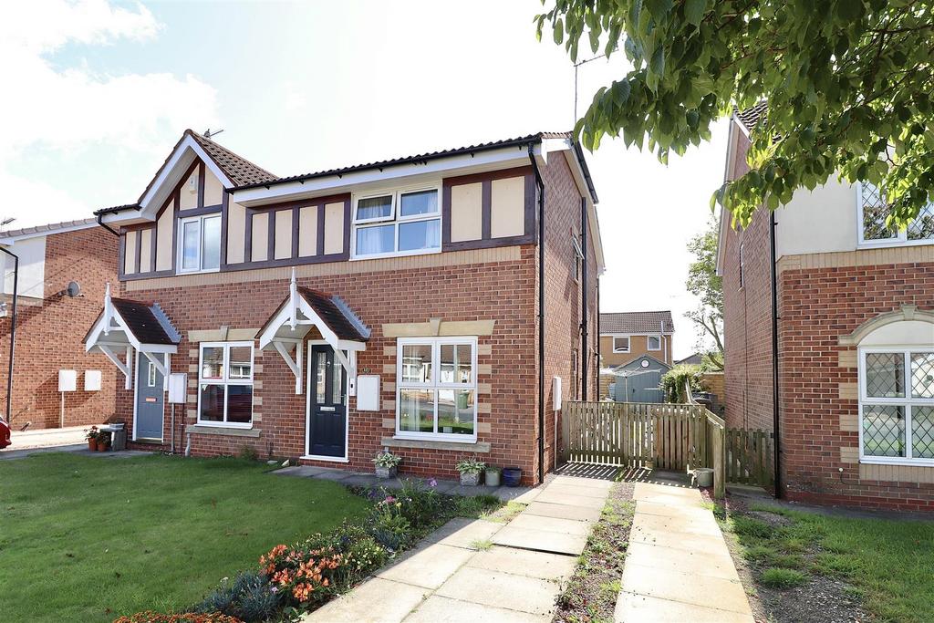Harper Close, Pocklington 3 bed semidetached house £225,000