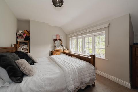 44 Mill Road, Epsom, KT17 4AR