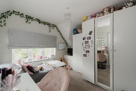 44 Mill Road, Epsom, KT17 4AR
