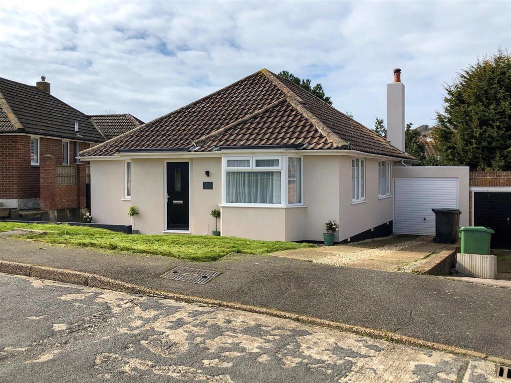 Blackthorn Way, Fairlight, 3 bed detached bungalow for sale £450,000